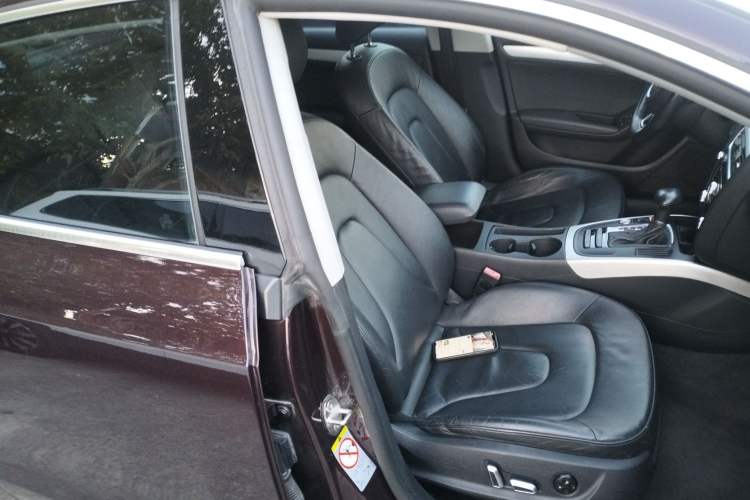 Used Audi A5 2014 Sportback 45 TFSI Right Front Seat