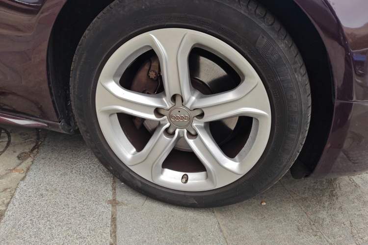 Used Audi A5 2014 Sportback 45 TFSI Right Front Wheel Hub