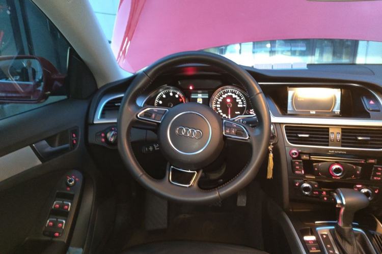 Used Audi A5 2014 Sportback 45 TFSI Steering Wheel