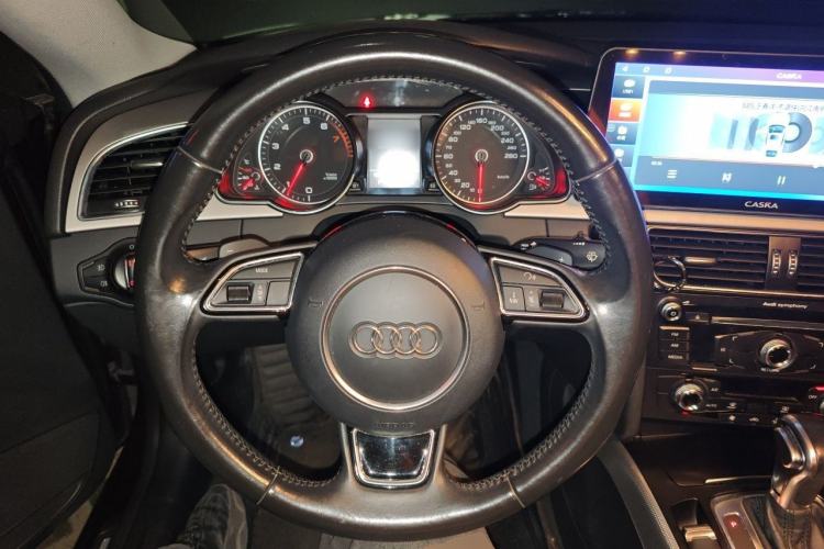 Used Audi A5 2014 Coupe 45 TFSI Steering Wheel