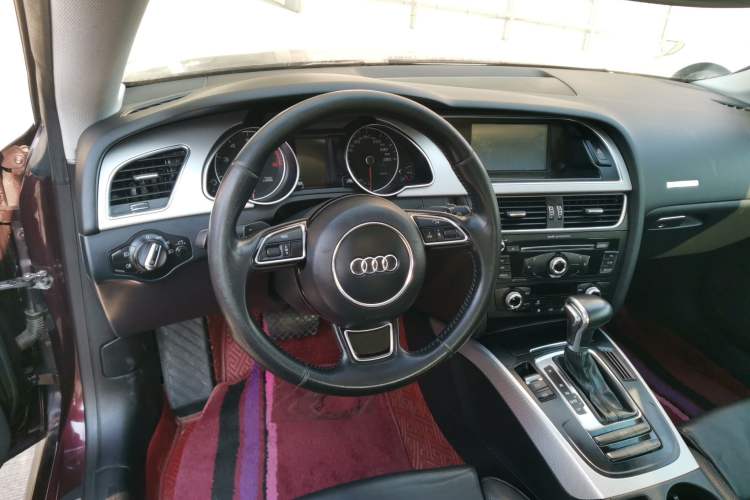Used Audi A5 2014 Coupe 45 TFSI Steering Wheel