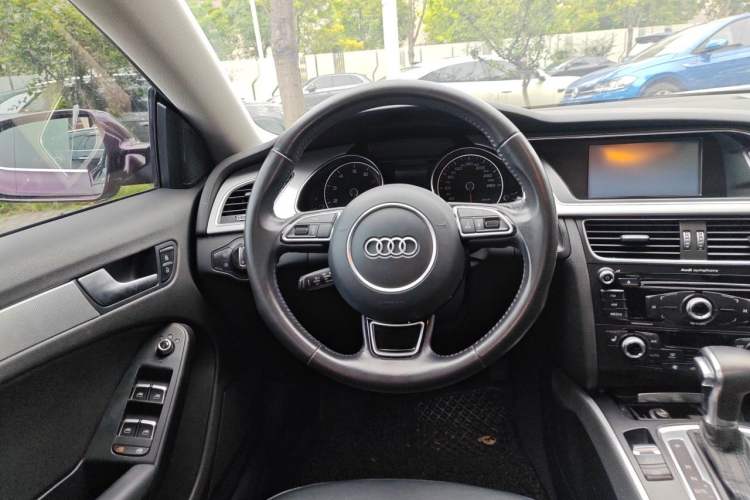 Used Audi A5 2014 Sportback 45 TFSI Steering Wheel