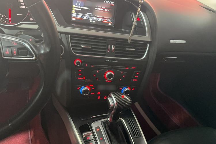 Used Audi A5 2014 Sportback 45 TFSI Audio And AC Panel