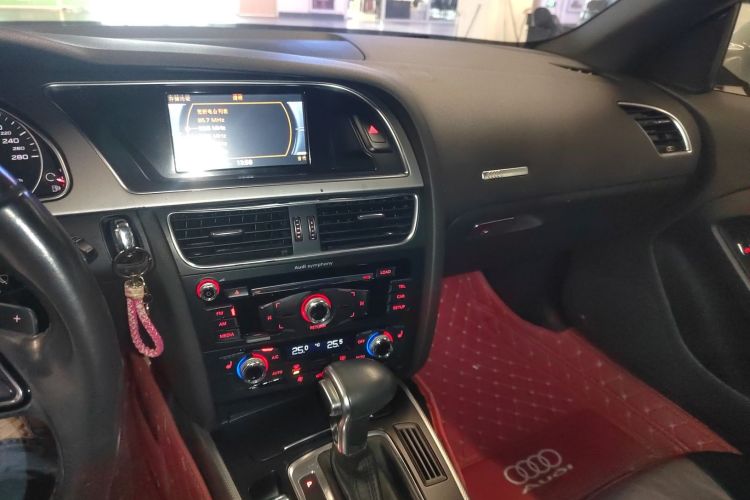Used Audi A5 2014 Cabriolet 45 TFSI Audio And AC Panel