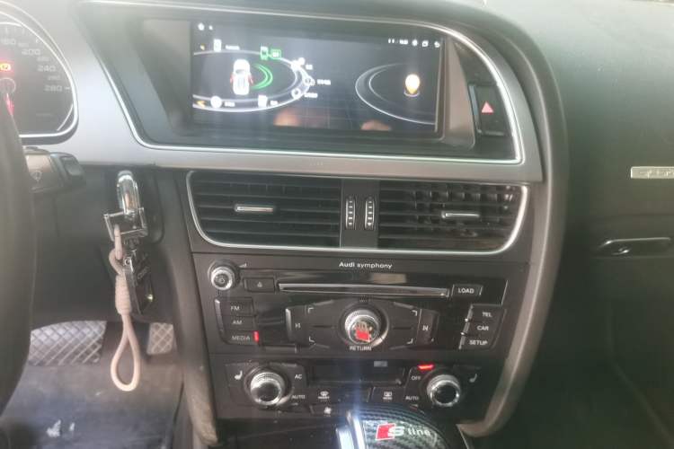 Used Audi A5 2014 Coupe 45 TFSI quattro Audio And AC Panel