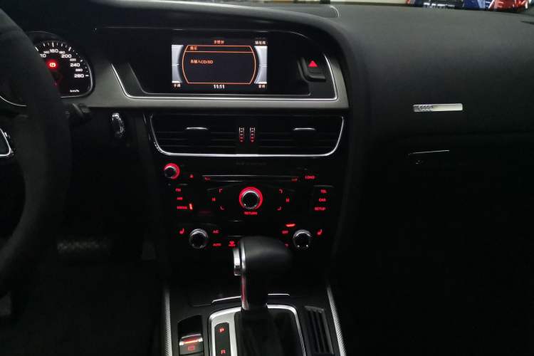 Used Audi A5 2014 Cabriolet 45 TFSI Audio And AC Panel