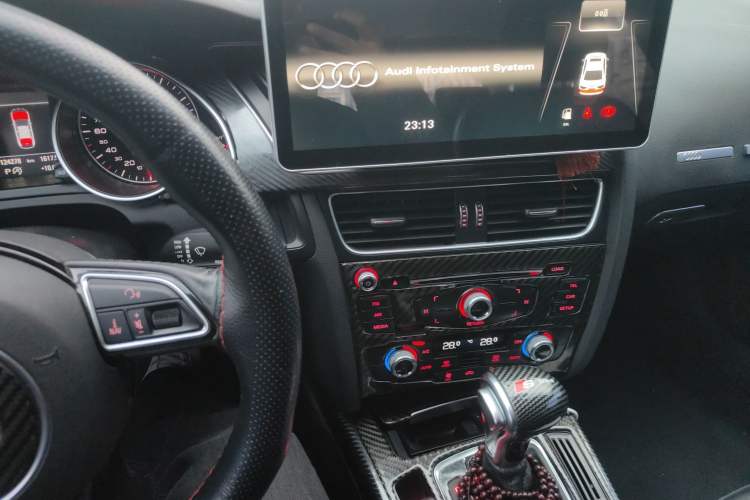 Used Audi A5 2014 Sportback 45 TFSI Audio And AC Panel