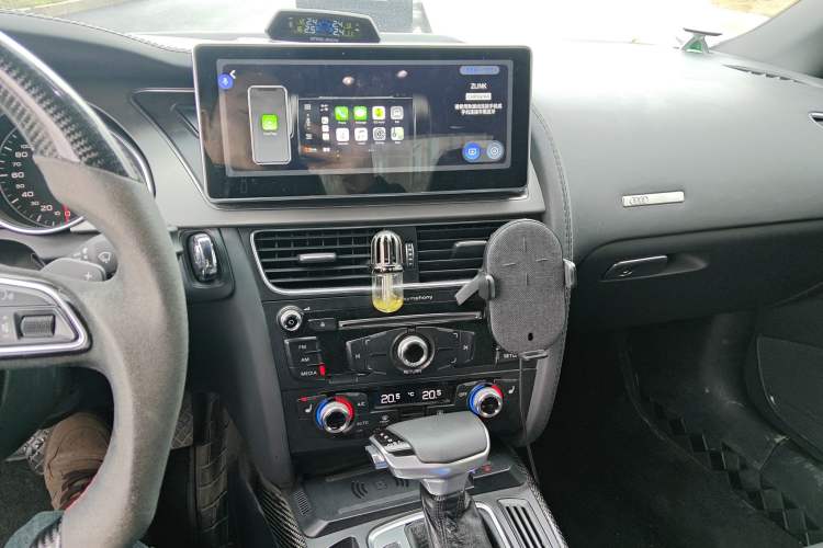 Used Audi A5 2014 Cabriolet 45 TFSI Audio And AC Panel