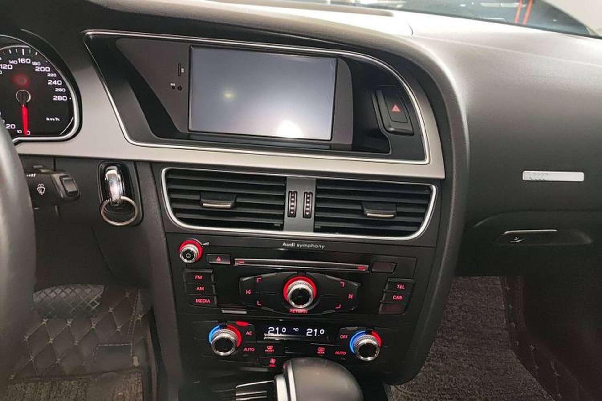Used Audi A5 2014 Coupe 45 TFSI Audio And AC Panel