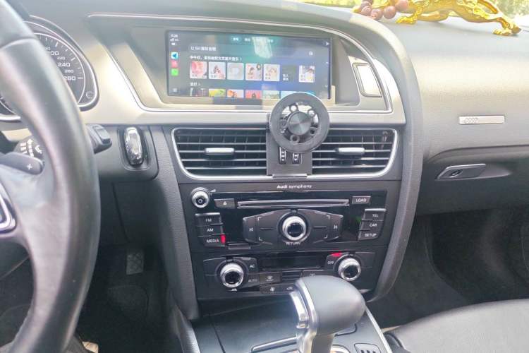 Used Audi A5 2014 Coupe 45 TFSI Audio And AC Panel
