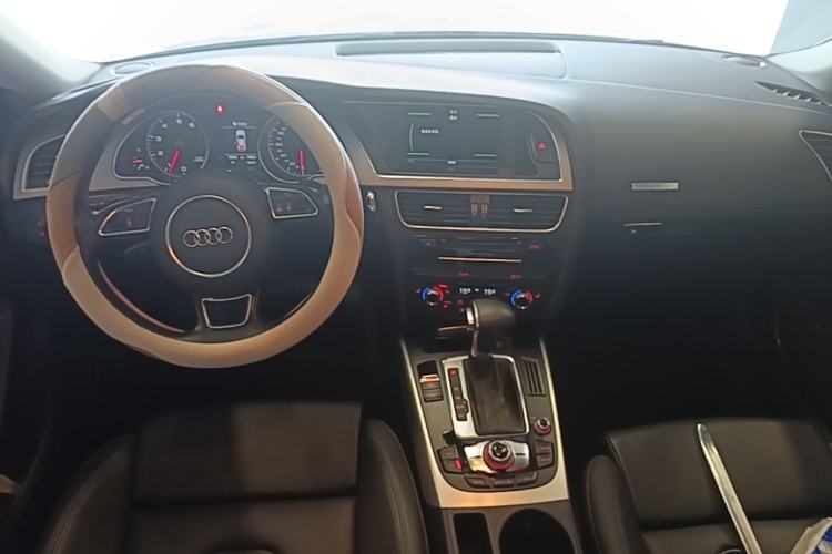 Used Audi A5 2014 Sportback 45 TFSI quattro Center Console