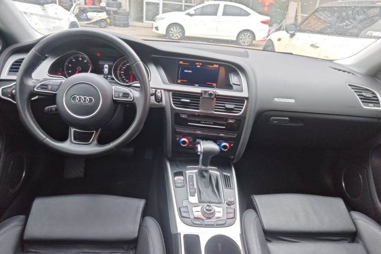 Used Audi A5 2014 Sportback 45 TFSI quattro Center Console