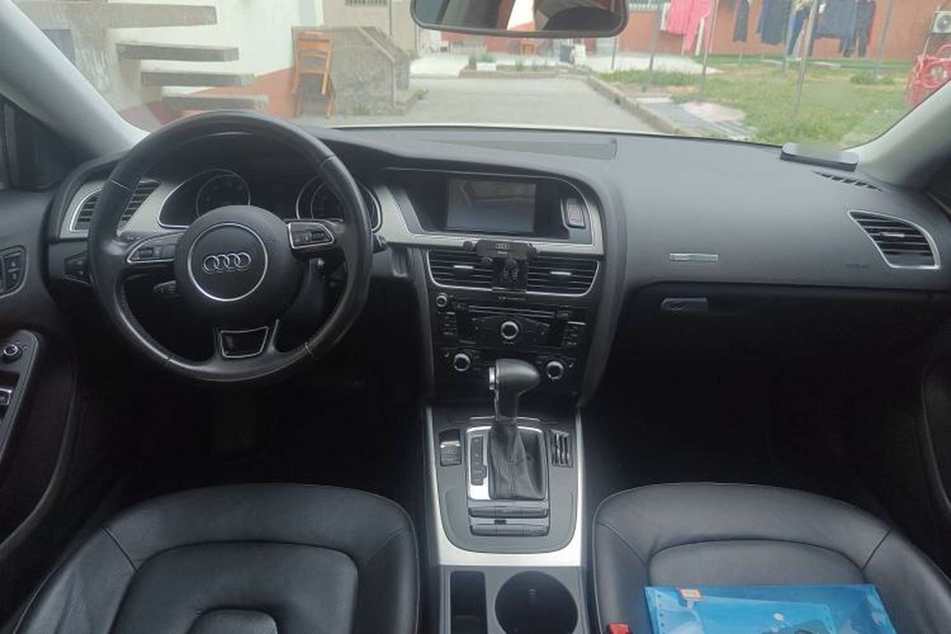 Used Audi A5 2014 Sportback 45 TFSI Center Console