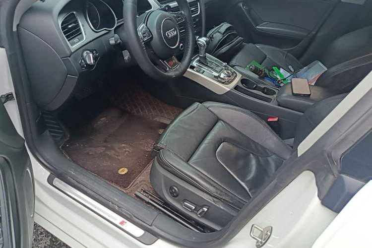 Used Audi A5 2014 Sportback 45 TFSI quattro Driver Seat