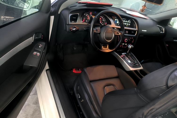 Used Audi A5 2014 Coupe 45 TFSI Driver Seat