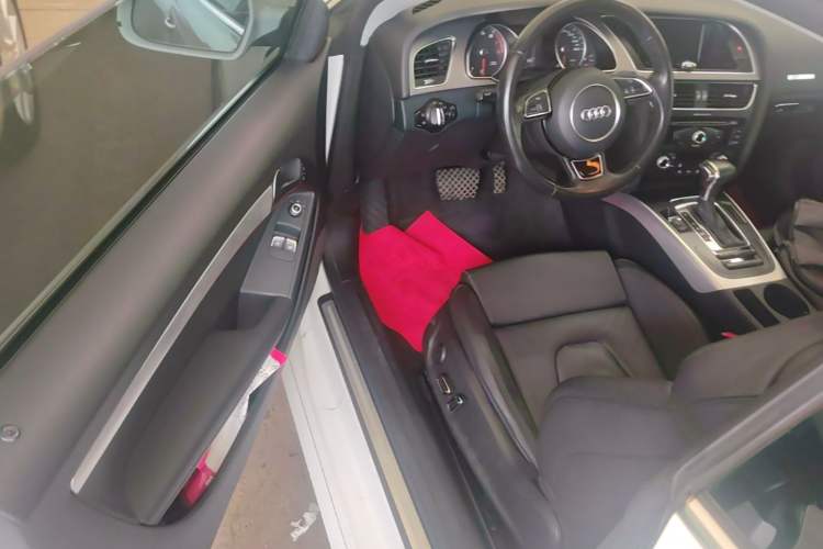 Used Audi A5 2014 Coupe 45 TFSI Driver Seat
