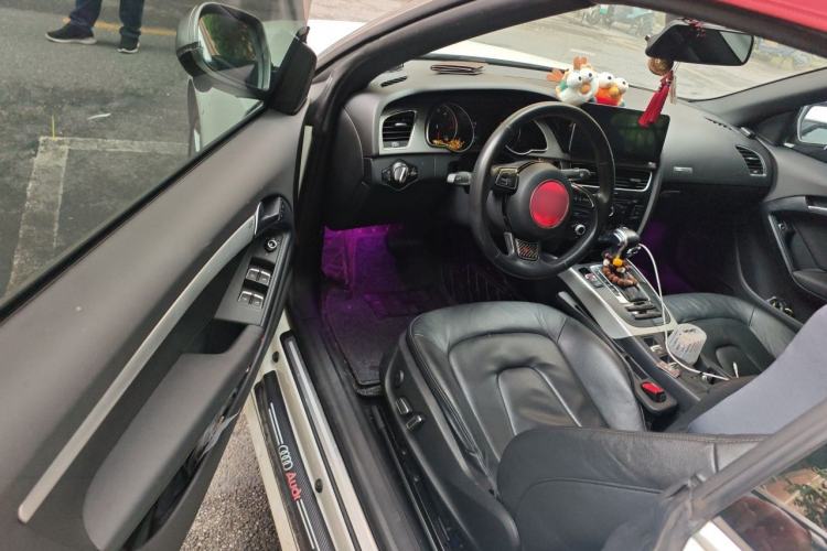 Used Audi A5 2014 Cabriolet 45 TFSI Driver Seat