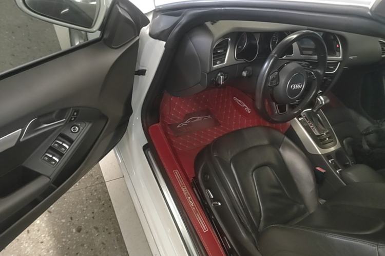 Used Audi A5 2014 Cabriolet 45 TFSI Driver Seat