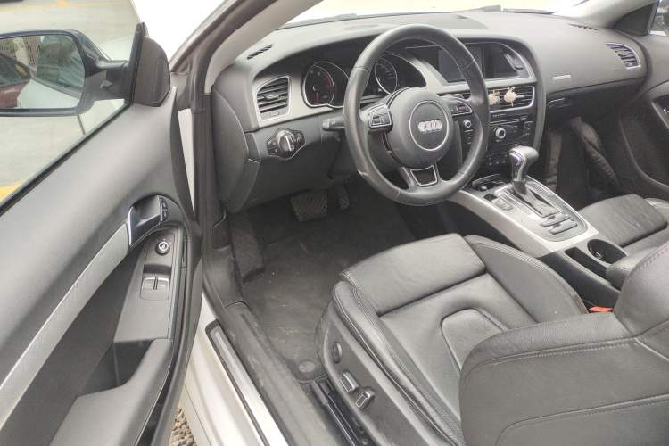Used Audi A5 2014 Coupe 45 TFSI Driver Seat