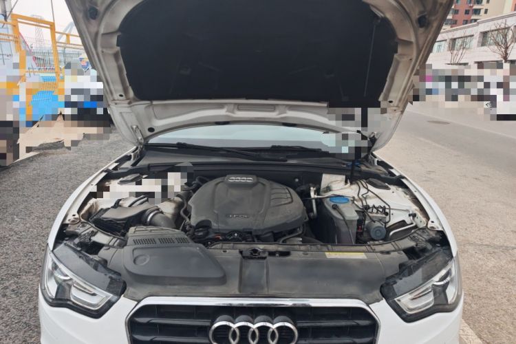 Used Audi A5 2014 Sportback 45 TFSI Engine Bay