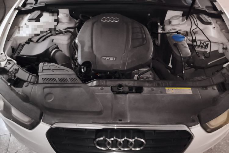 Used Audi A5 2014 Sportback 45 TFSI Engine Bay