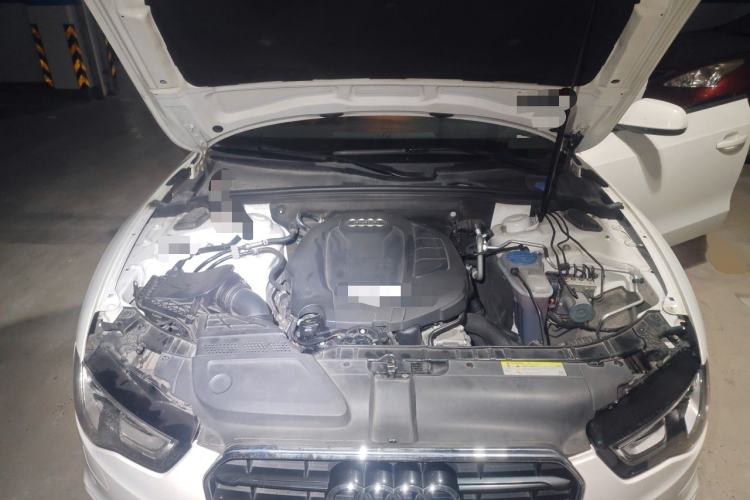 Used Audi A5 2014 Sportback 45 TFSI quattro Engine Bay