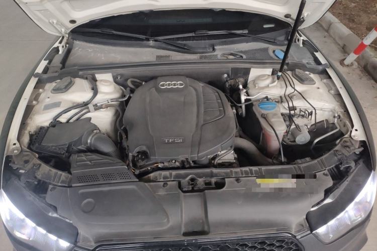 Used Audi A5 2014 Coupe 45 TFSI Engine Bay
