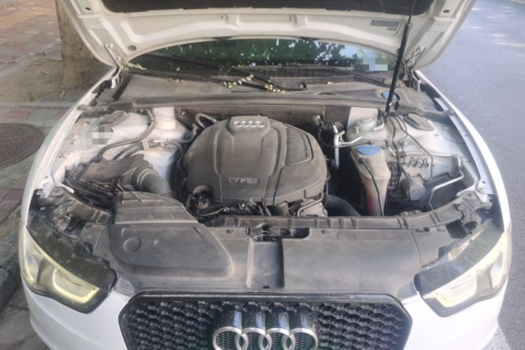 Used Audi A5 2014 Coupe 45 TFSI quattro Engine Bay