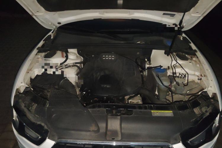 Used Audi A5 2014 Sportback 45 TFSI Engine Bay