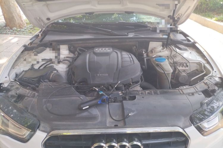 Used Audi A5 2014 Sportback 45 TFSI Engine Bay