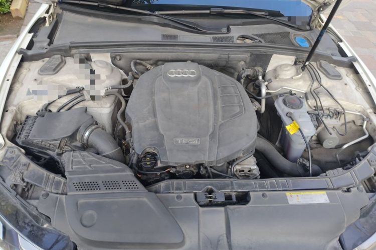 Used Audi A5 2014 Sportback 45 TFSI Engine Bay