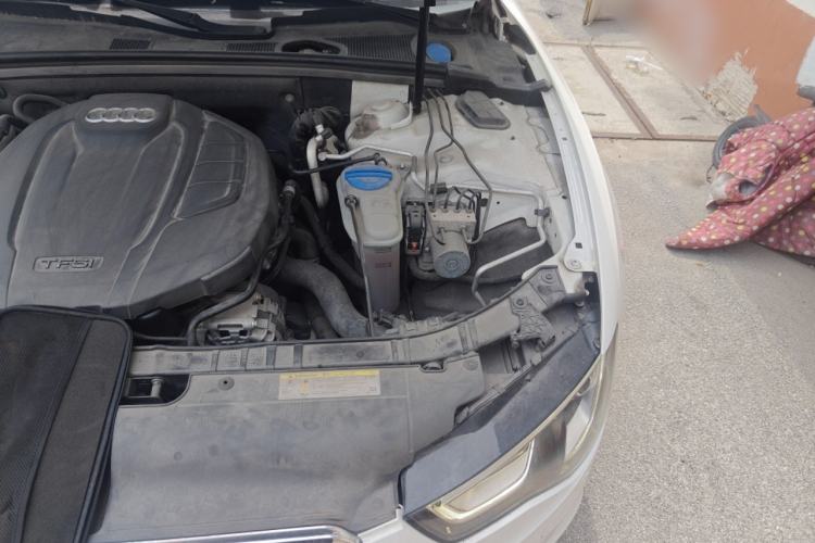 Used Audi A5 2014 Sportback 45 TFSI Engine Bay Left