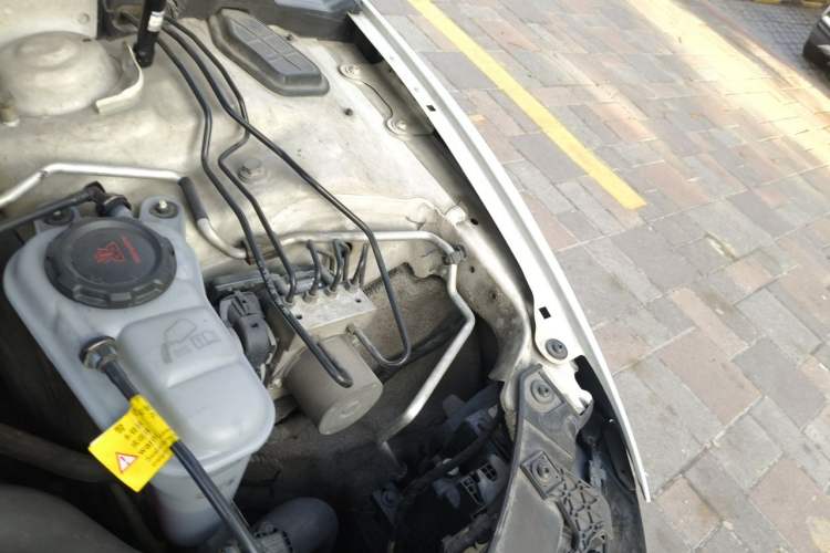 Used Audi A5 2014 Sportback 45 TFSI Engine Bay Left