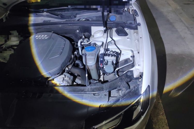 Used Audi A5 2014 Sportback 45 TFSI Engine Bay Left