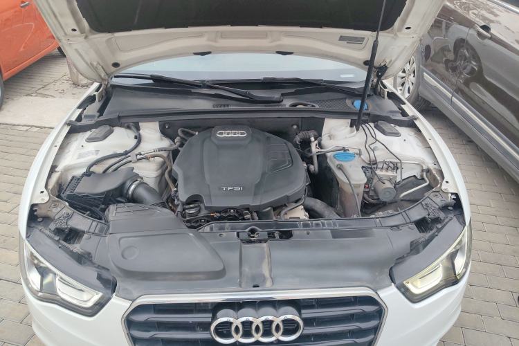 Used Audi A5 2014 Sportback 45 TFSI Engine Bay