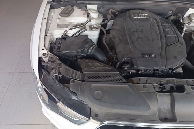 Used Audi A5 2014 Sportback 45 TFSI quattro Engine Bay Right