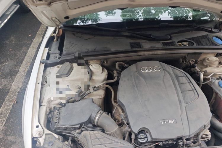 Used Audi A5 2014 Cabriolet 45 TFSI Engine Bay Right