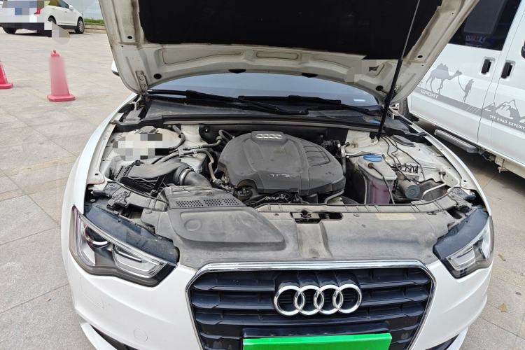 Used Audi A5 2014 Coupe 45 TFSI Engine Bay Right