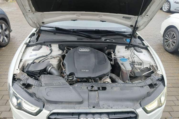 Used Audi A5 2014 Sportback 45 TFSI Engine Bay