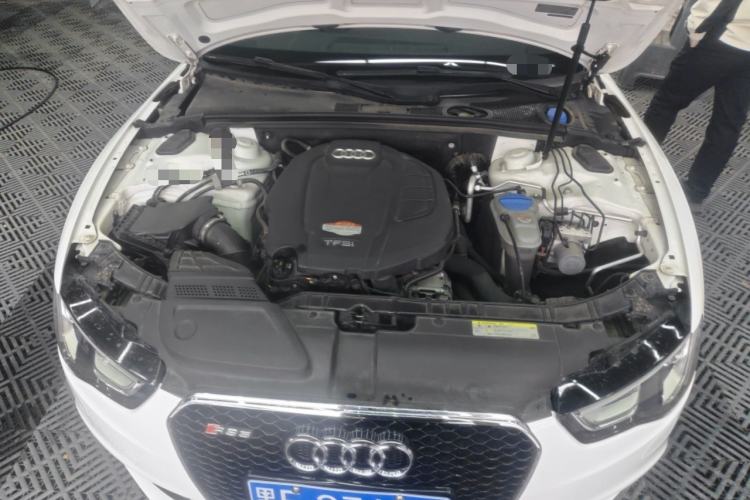 Used Audi A5 2014 Cabriolet 45 TFSI quattro Engine Bay