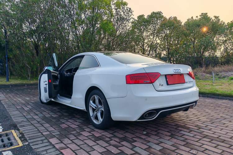 Used Audi A5 2014 Coupe 45 TFSI Exterior 4