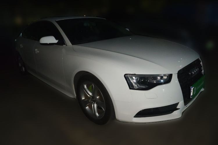 Used Audi A5 2014 Sportback 45 TFSI Front Right 45 Deg