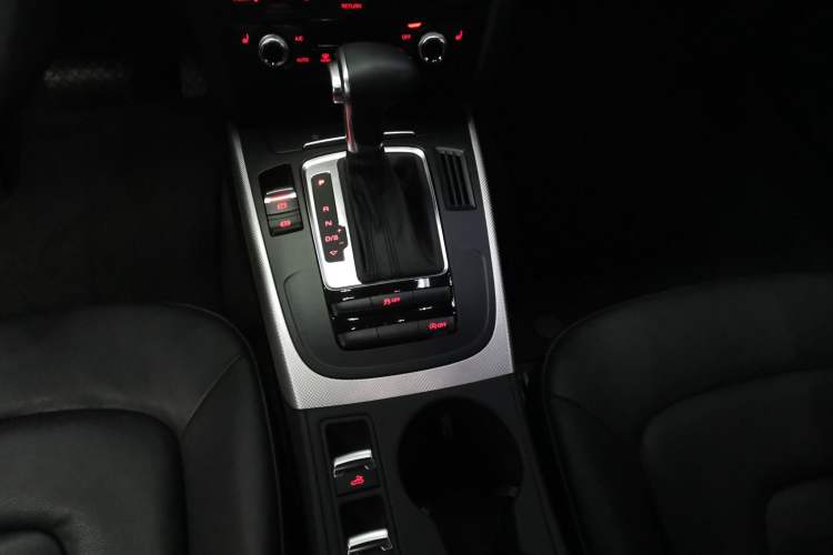 Used Audi A5 2014 Cabriolet 45 TFSI Gear Lever