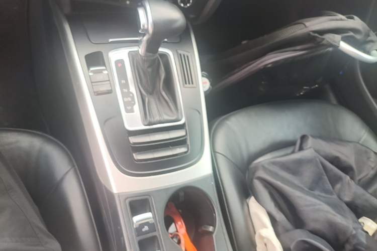 Used Audi A5 2014 Cabriolet 45 TFSI Gear Lever