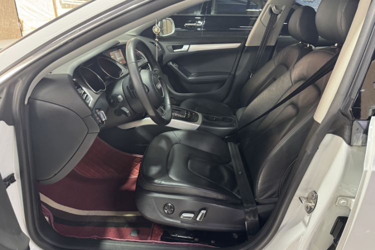 Used Audi A5 2014 Sportback 45 TFSI Interior 1