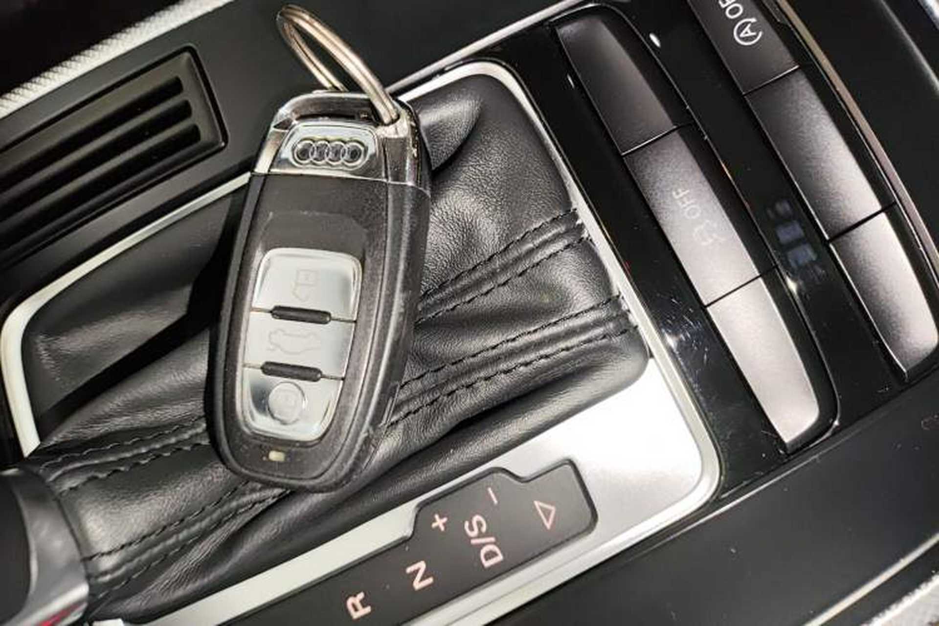 Used Audi A5 2014 Coupe 45 TFSI Interior 1