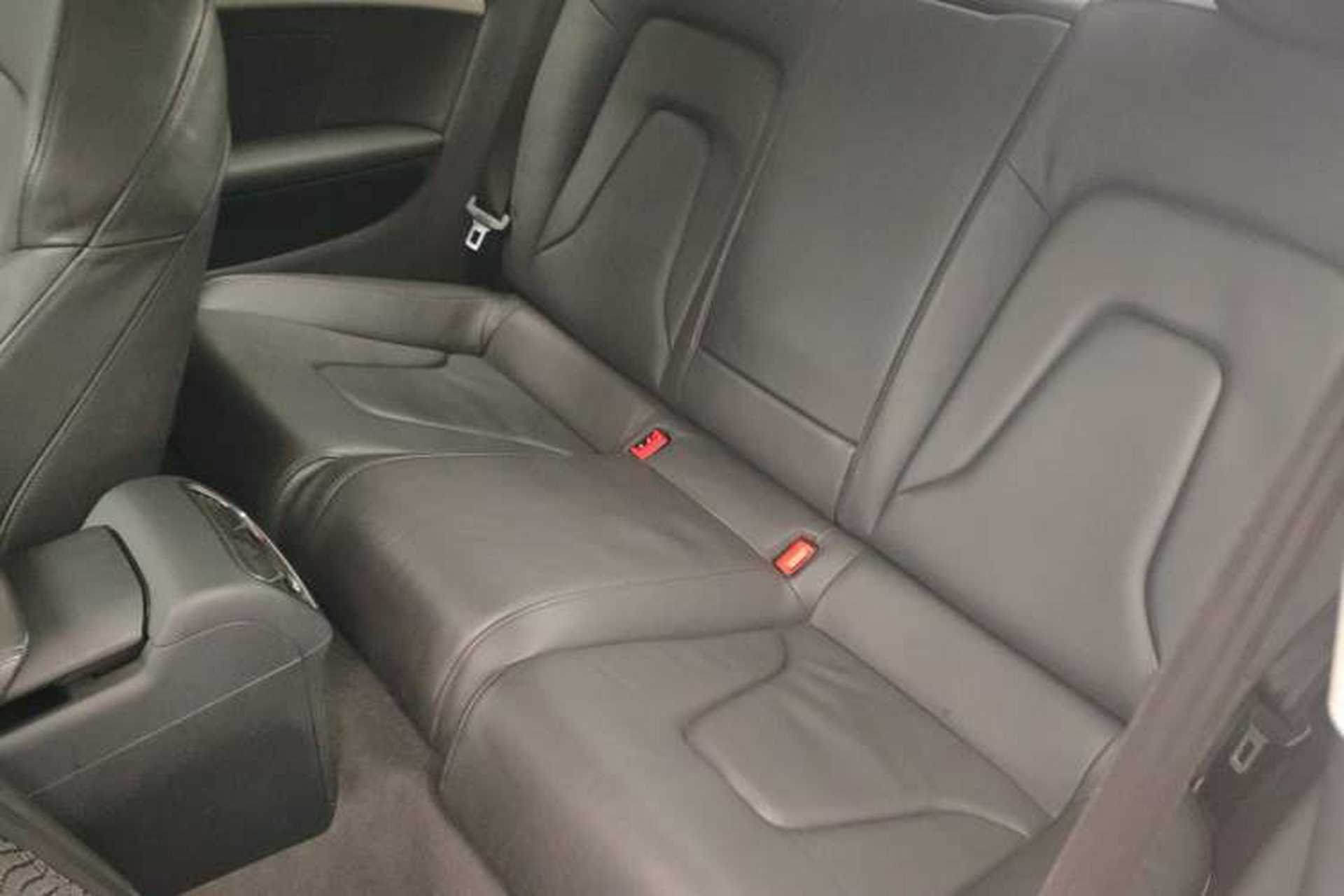 Used Audi A5 2014 Coupe 45 TFSI Interior 4