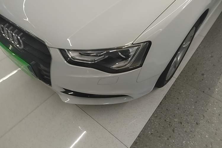 Used Audi A5 2014 Cabriolet 45 TFSI Left Front Headlight