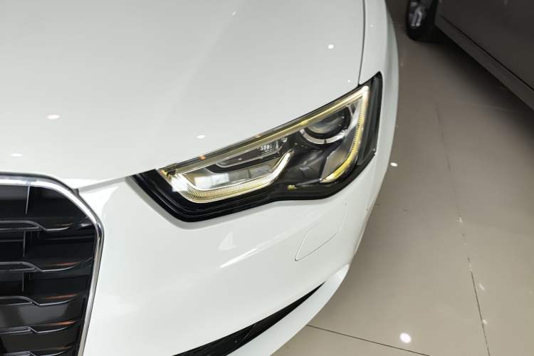 Used Audi A5 2014 Coupe 45 TFSI Left Front Headlight