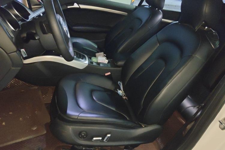 Used Audi A5 2014 Cabriolet 45 TFSI Left Front Seat